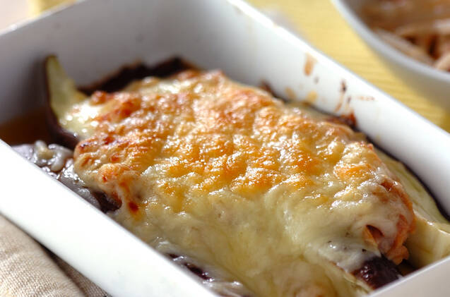 オーブンで簡単！「ナスの和風ケチャチーズ焼き」レシピの画像