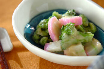 カマボコのからし酢みそ和え