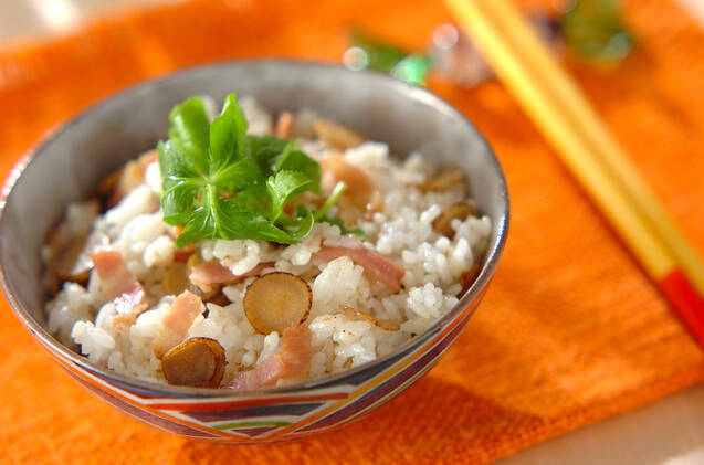 ゴボウとベーコンの混ぜご飯