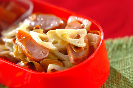 レンコンとソーセージのバジルソテー