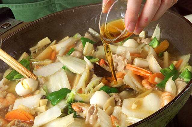 簡単！野菜たっぷりの八宝菜の作り方の手順6