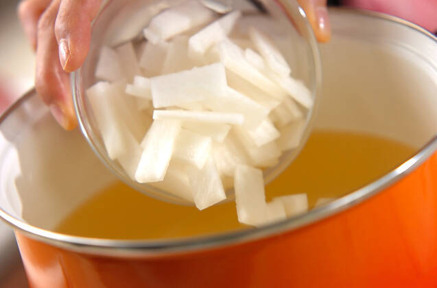 大根と油揚げのみそ汁の作り方の手順4