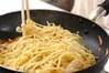 キノコのスパゲティの作り方の手順5