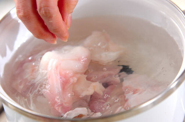 アンコウの美肌鍋の作り方の手順1
