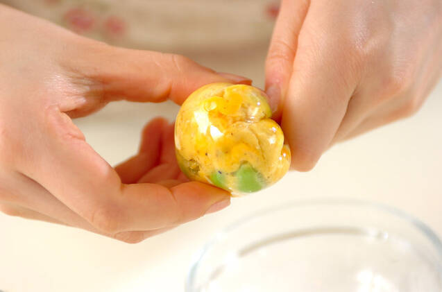 枝豆入り卵の作り方の手順2