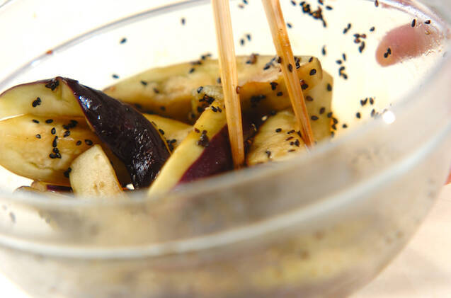 蒸しナスのゴマ酢がらめの作り方の手順4