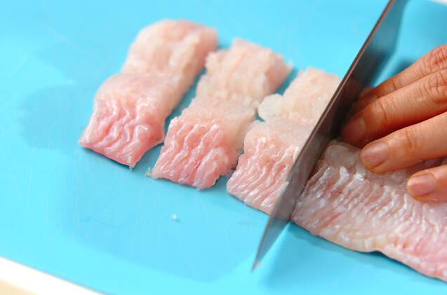 梅肉ダレ添えハモの落としの作り方の手順1