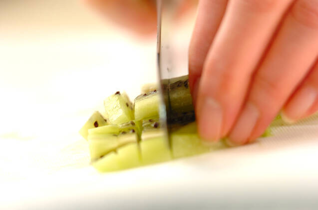 キウイのコンフィチュールの作り方の手順1