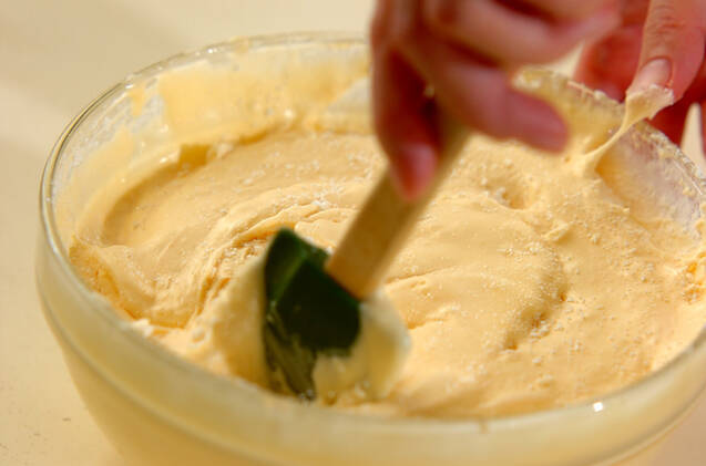 桃のデコレーションケーキの作り方の手順7