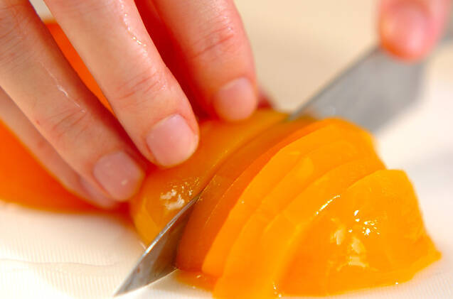 桃のデコレーションケーキの作り方の手順5