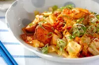 鮭とキャベツのキムチ炒め