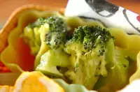 ブロッコリーのからしマヨ和え