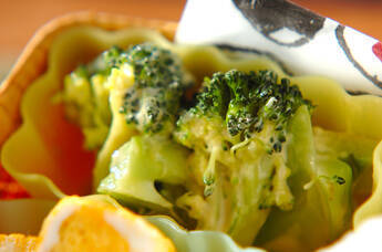 ブロッコリーのからしマヨ和え