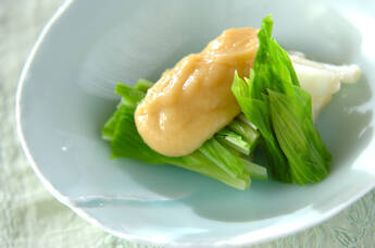 ウルイの酢みそがけ