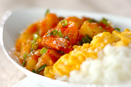 しゃりしゃりエビチリ丼