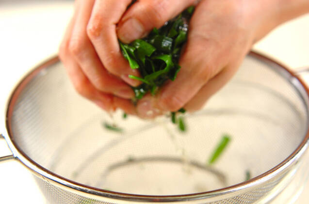 ニラサラダの作り方の手順4