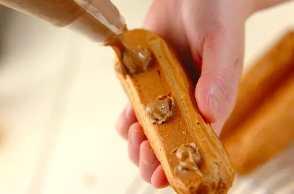 紅茶のエクレアの作り方12