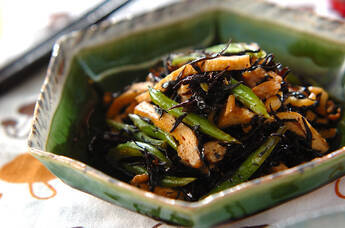 鶏とヒジキの煮物