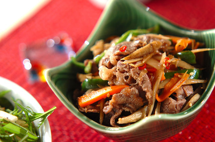 牛肉入りゴボウの食物繊維たっぷりきんぴら