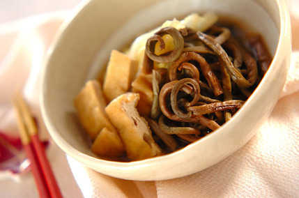 ゼンマイと揚げの煮物