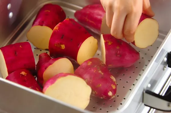 冷凍保存もできる！手作り干し芋の作り方1