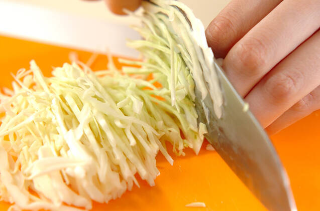 せん切りキャベツの和え物の作り方の手順1