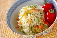 せん切りキャベツの和え物