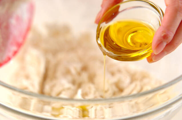 キノコたっぷりカルツォーネの作り方の手順6