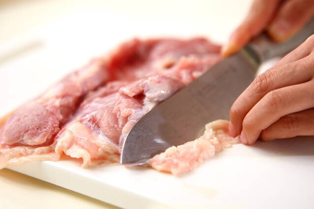 鶏肉の黒コショウソテーの作り方の手順1
