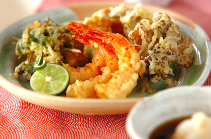 エビとマイタケの天ぷら