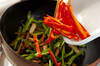 ピーマンとゴボウのきんぴらの作り方の手順3