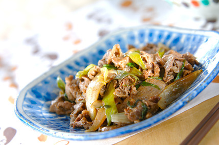 牛肉のソース炒め