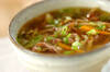 せん切りゴボウのスープの作り方の手順