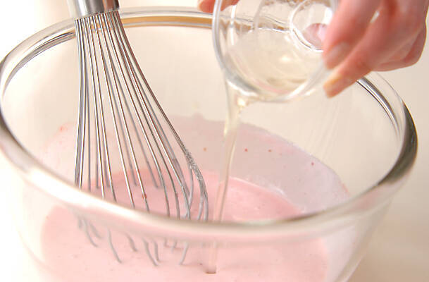 イチゴとフロマージュブランのムースの作り方の手順2