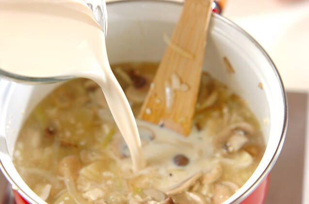 キノコのスープの作り方の手順4