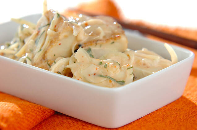 厚揚げマヨナンプラー和え