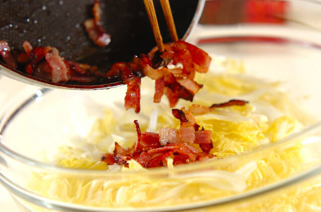 白菜とカリカリベーコンのサラダの作り方の手順4