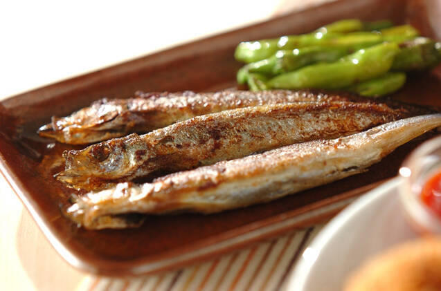 シシャモとシシトウのバター焼き