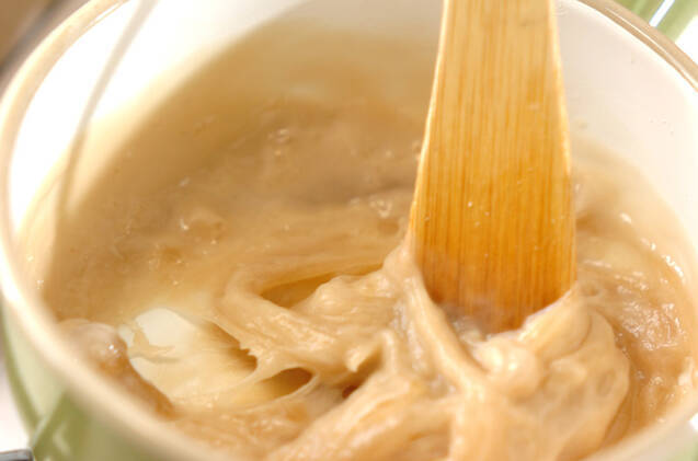 黒糖わらびもち・きな粉がけの作り方の手順2