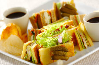 そばパンケーキサンド