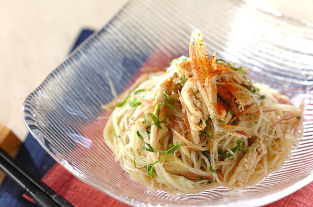 薬味とささ身の和え素麺