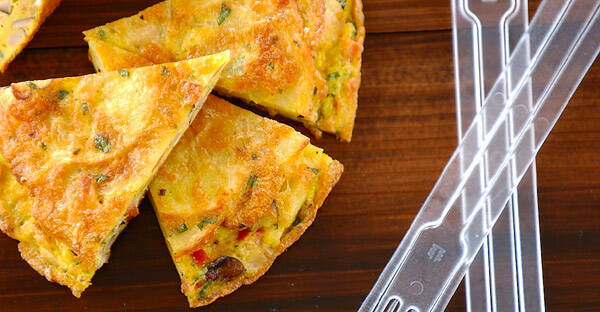 しめじとチョリソーのスペイン風オムレツ