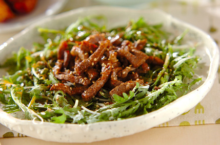 菊菜と牛肉のサラダ風