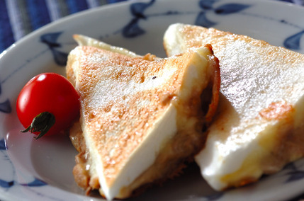 ハンペンのチーズはさみ焼き