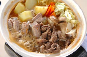 スペアリブのこっくり美肌鍋