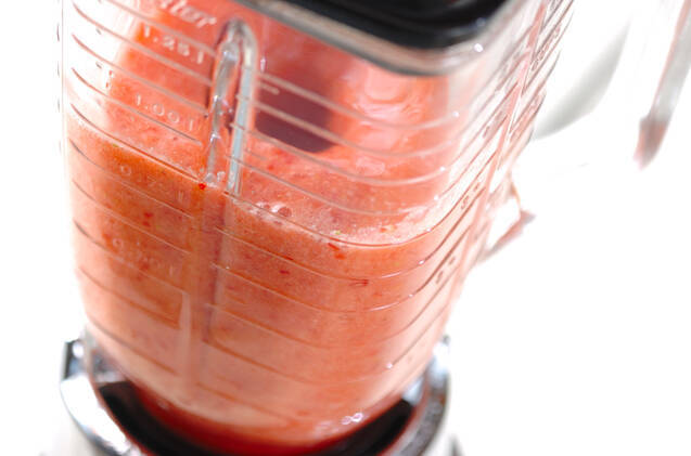 イチゴ・ラテの作り方の手順2