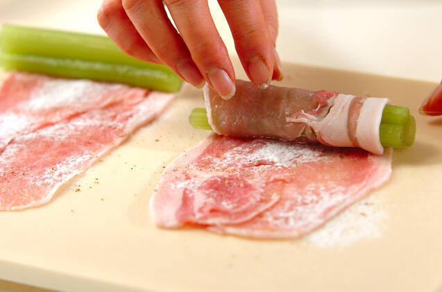 フキの豚肉巻き炒め煮の作り方の手順5