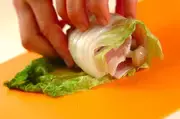 白菜の豚バラロールの作り方1