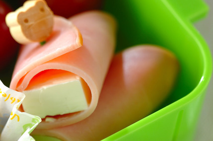 ハムのクリームチーズ巻き