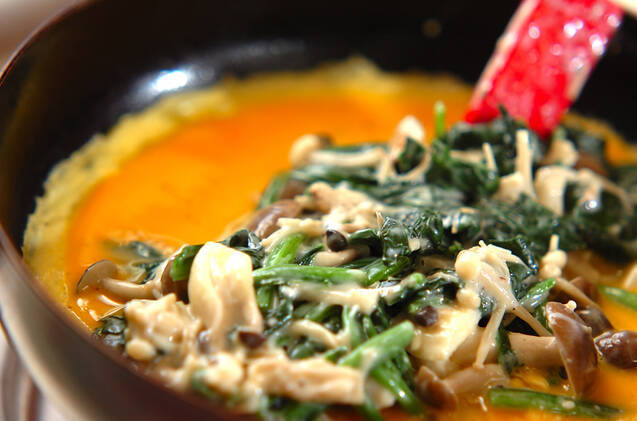 キノコクリームオムレツの作り方の手順3